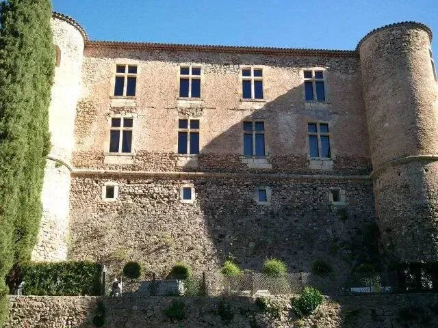 Restauration de monuments historiques près de Éguilles